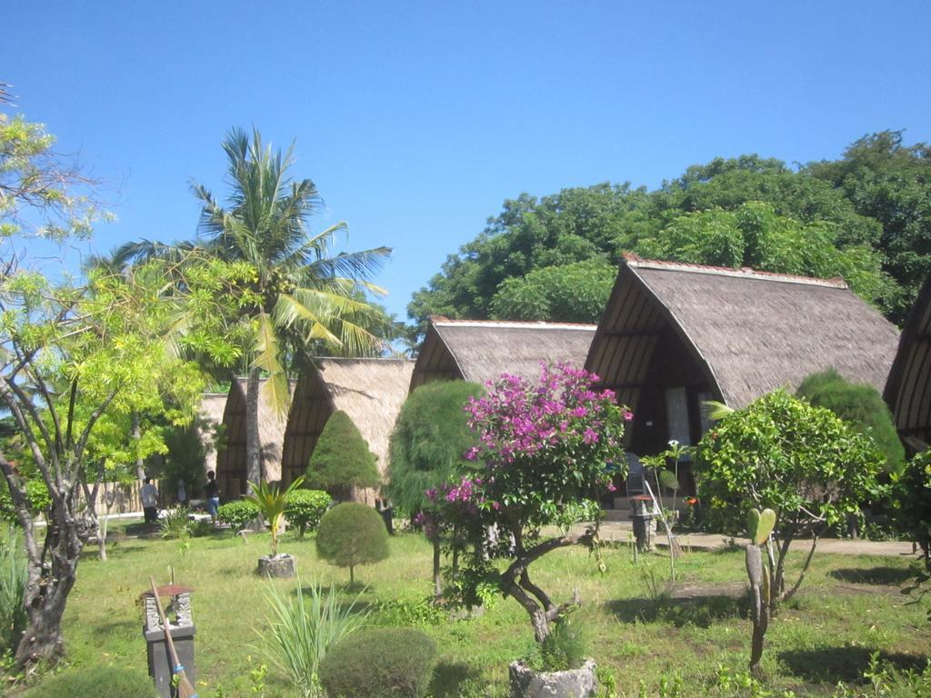 Sandy Beach Bungalows Gili Air Exterior foto