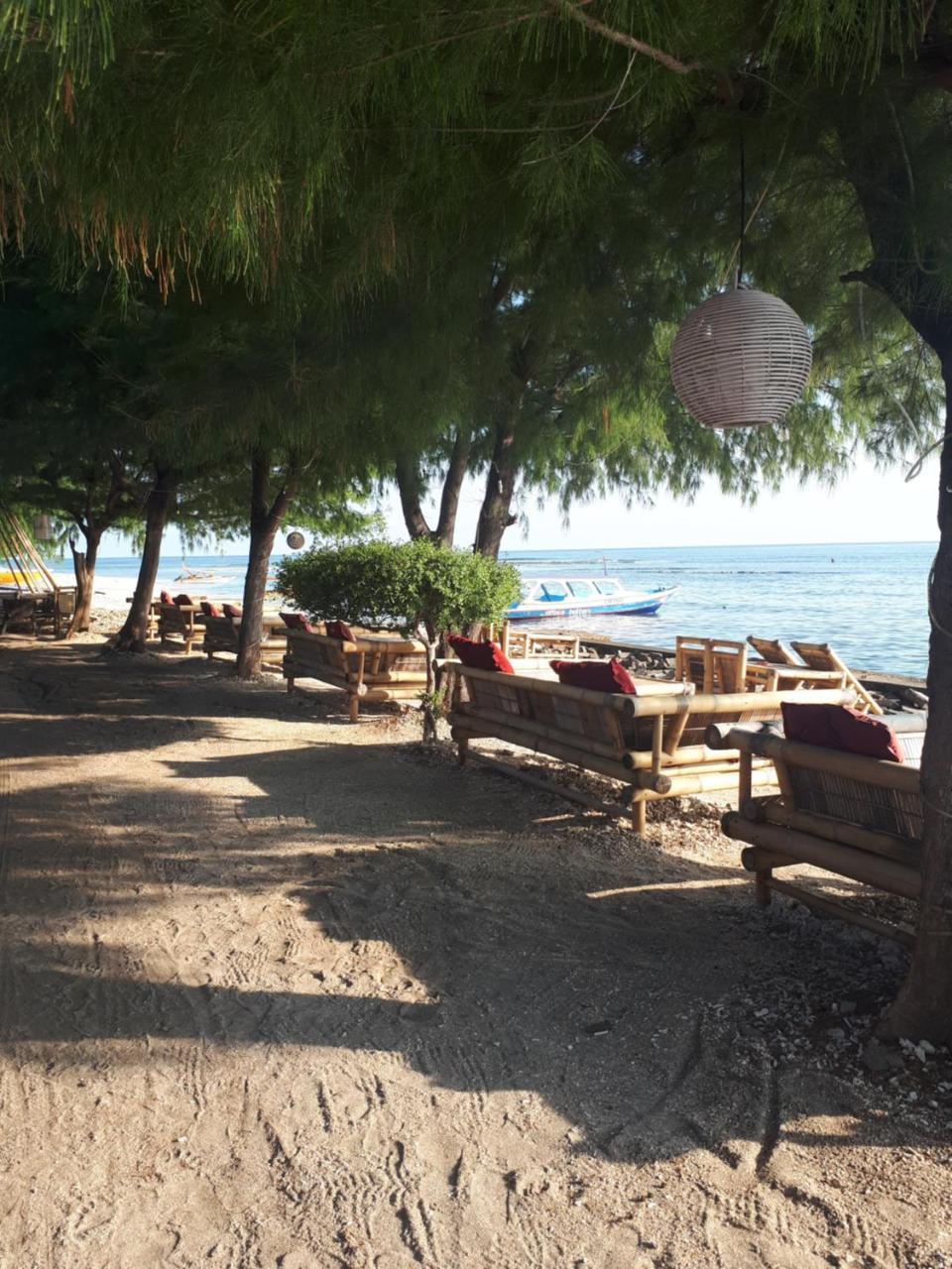 Sandy Beach Bungalows Gili Air Exterior foto